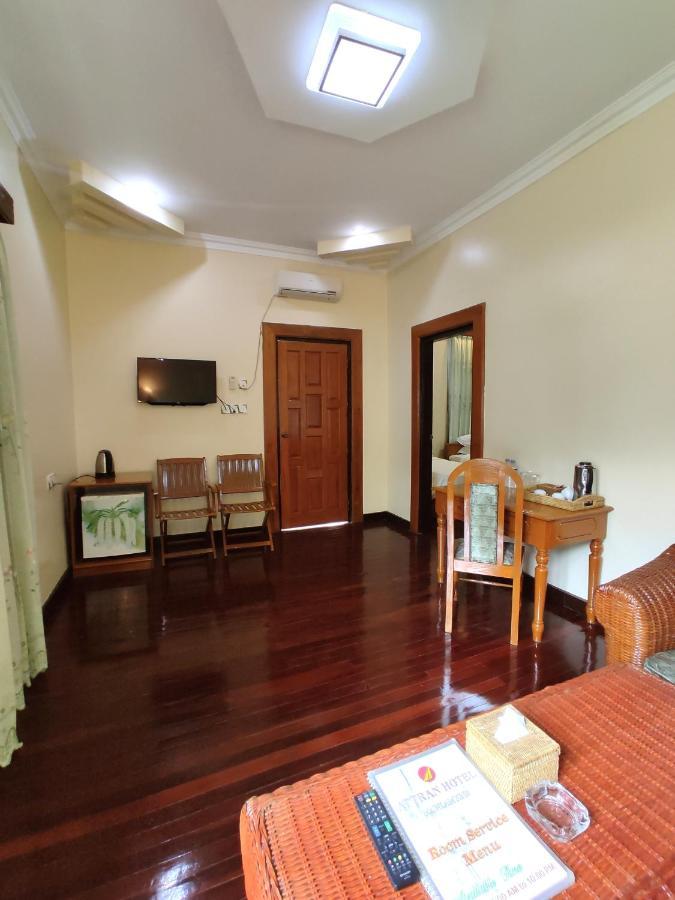Attran Hotel Mawlamyine Exterior foto