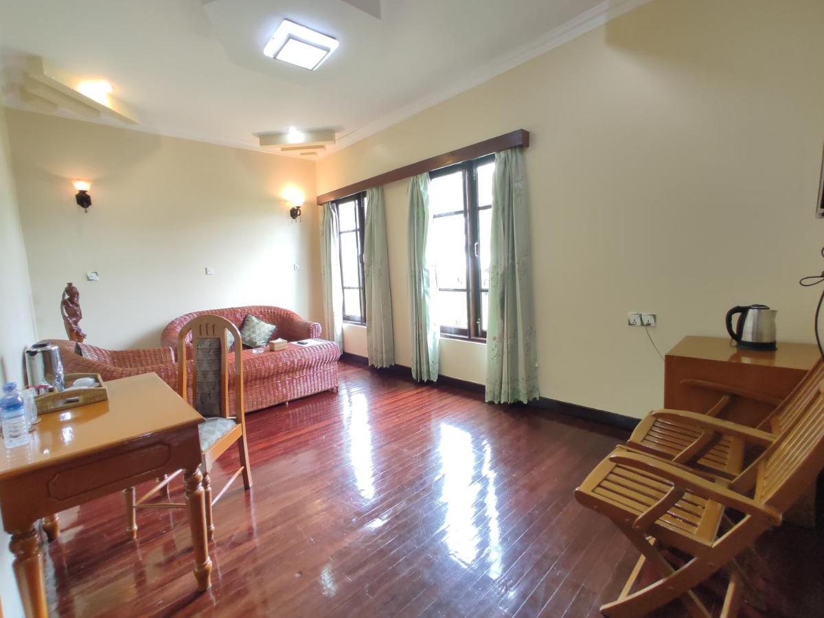 Attran Hotel Mawlamyine Exterior foto