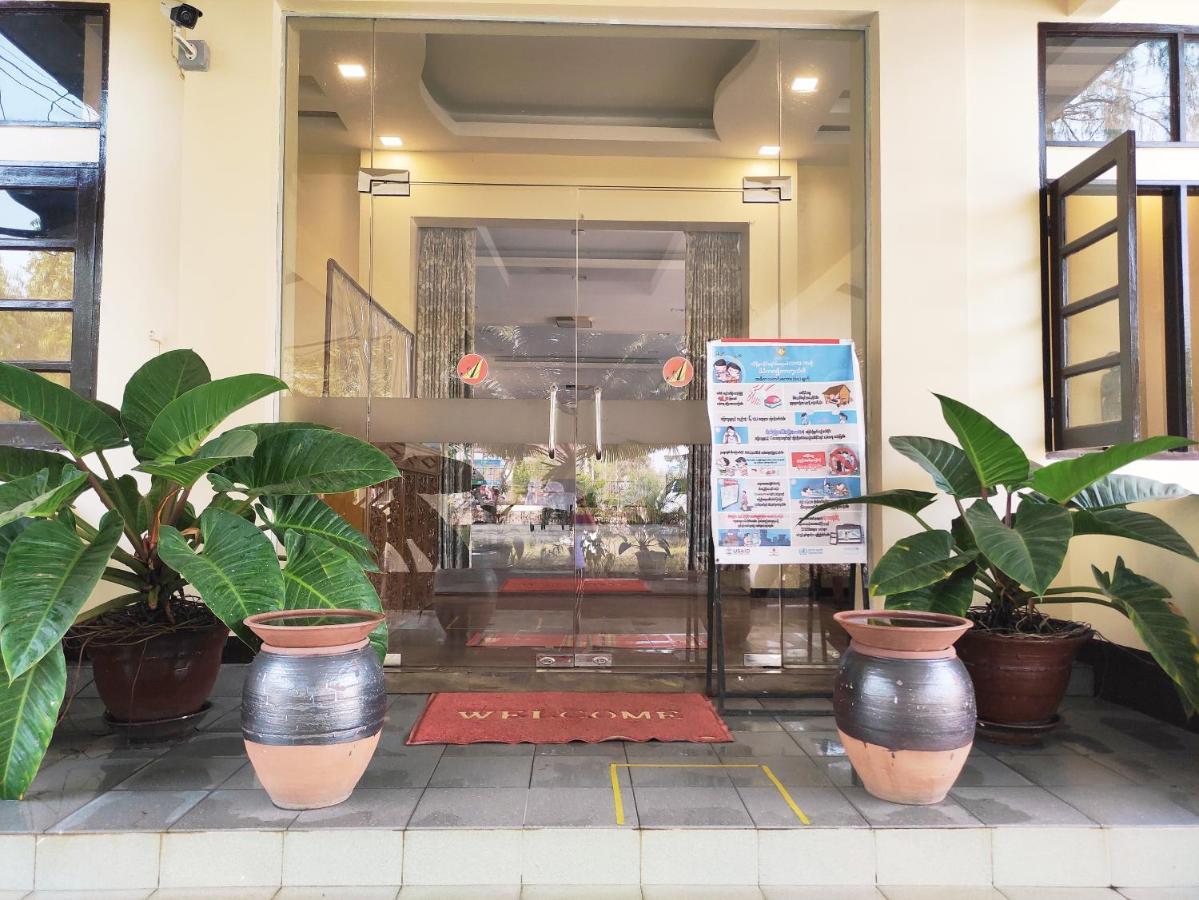 Attran Hotel Mawlamyine Exterior foto